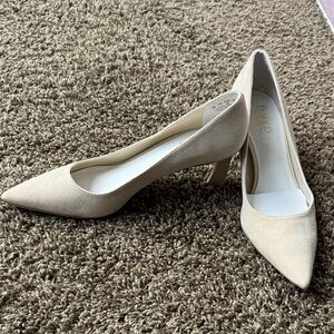 Franco Sarto Cream Pointed-Toe Heels